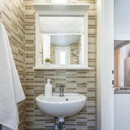 Cozy Stylish Studio For 2 People Budapest